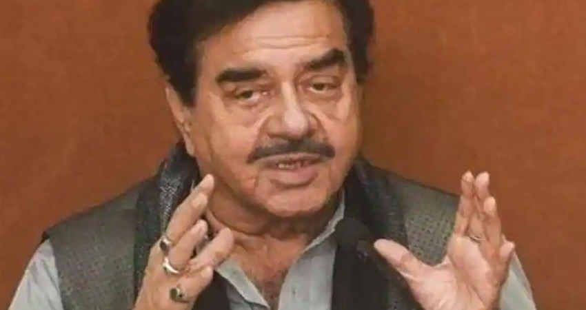 बिहार चुनाव : शत्रुघ्न सिन्हा ने किया साफ - मैं राजनीति को नहीं कह रहा अलविदा बिहार चुनाव : शत्रुघ्न सिन्हा ने किया साफ - मैं राजनीति को नहीं कह रहा अलविदा